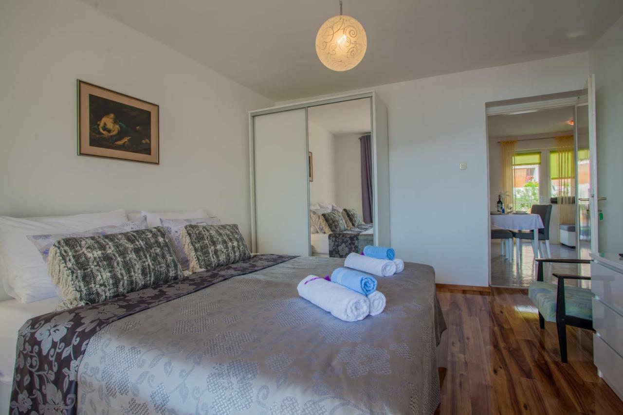 Sara - Apartament